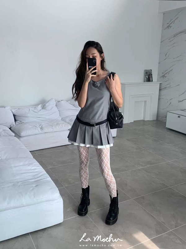 拼接連身百褶洋裝(不含玫瑰)
